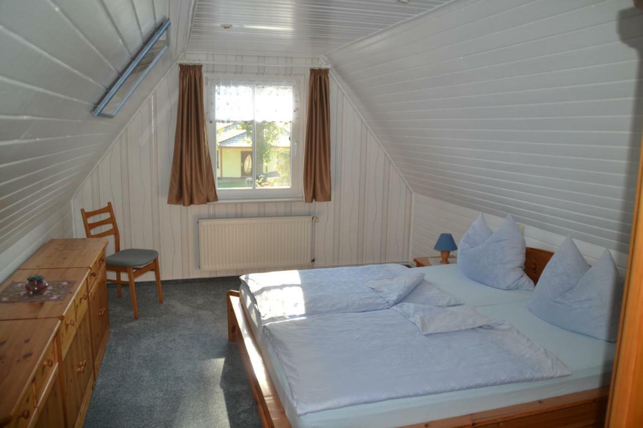Ferienwohnung 1 Bei Familie Saupe 샤프로데 외부 사진